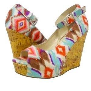 Chinese Laundry Multi Color Aztec Print Ankle Strap Open Toed Wedges Size 6.5